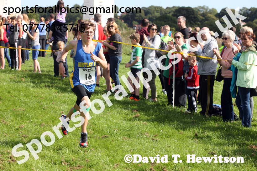 Boys and girls under-13s, Sunderland Harriers Cross Country, Farrington, Sunderland. Photo: David T. Hewitson/Sports for All Pics